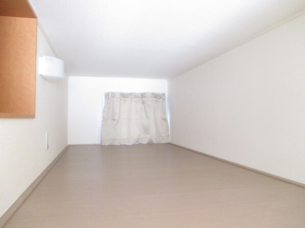 レオパレスシュッドカルチェIIの物件内観写真